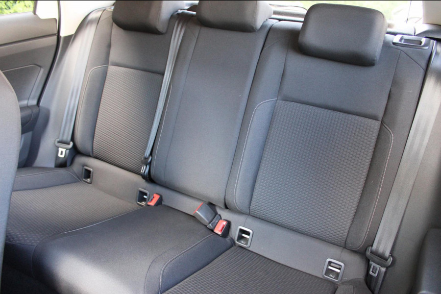 Volkswagen Polo 1.0 TSI Highline AllSeason PDC Stoelverwarming
