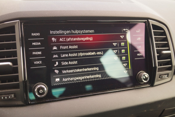 Škoda Karoq 1.5 TSI 150pk DSG Sportline Business