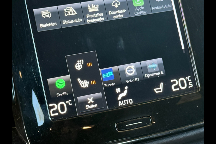 Volvo XC40 1.5 T5 Recharge Inscription Panodak|Memory|Trekhaak