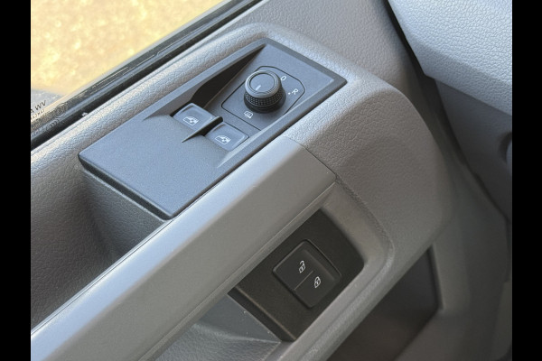 Volkswagen Crafter 35 2.0 TDI L3H3 Automaat | NL-auto | 1e eigenaar | Navi | Carplay | Camera | Clima | PDC