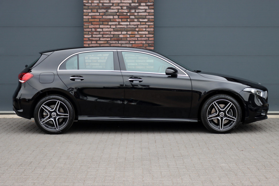 Mercedes-Benz A-Klasse 250 e AMG Line Aut8 | Head-up Display | Trekhaak | Keyless Go | Apple Carplay/Android Auto | Advanced Sound System | Camera |