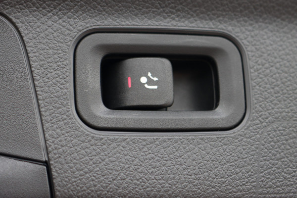 Mercedes-Benz A-Klasse 250 e AMG Line Aut8 | Head-up Display | Trekhaak | Keyless Go | Apple Carplay/Android Auto | Advanced Sound System | Camera |