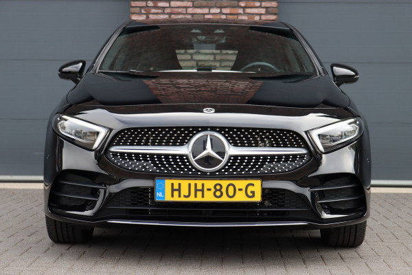 Mercedes-Benz A-Klasse 250 e AMG Line Aut8 | Head-up Display | Trekhaak | Keyless Go | Apple Carplay/Android Auto | Advanced Sound System | Camera |