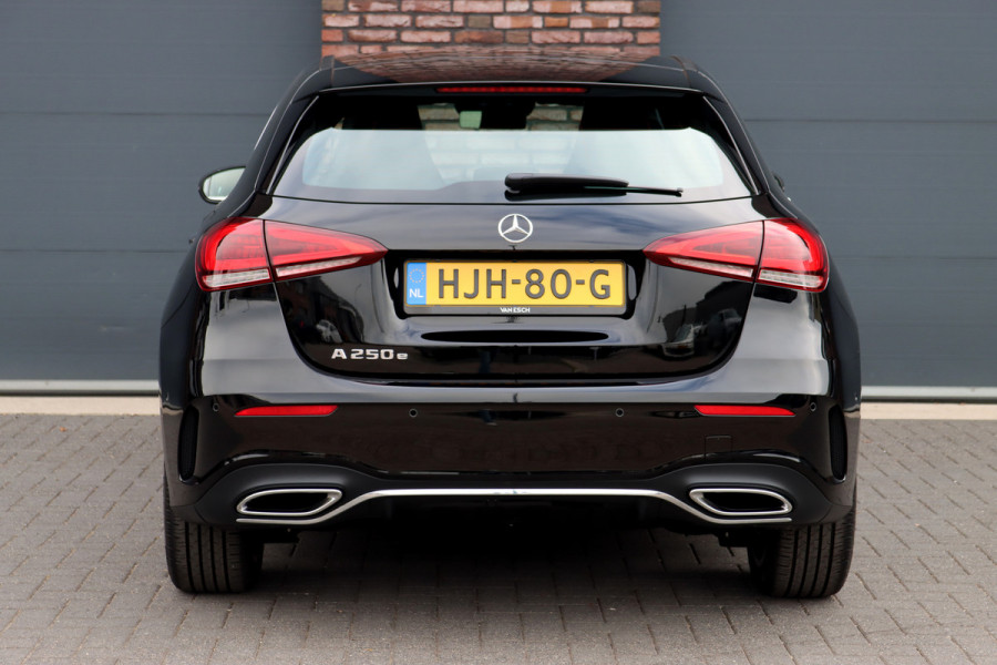 Mercedes-Benz A-Klasse 250 e AMG Line Aut8 | Head-up Display | Trekhaak | Keyless Go | Apple Carplay/Android Auto | Advanced Sound System | Camera |