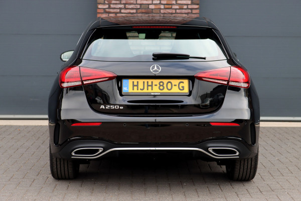 Mercedes-Benz A-Klasse 250 e AMG Line Aut8 | Head-up Display | Trekhaak | Keyless Go | Apple Carplay/Android Auto | Advanced Sound System | Camera |