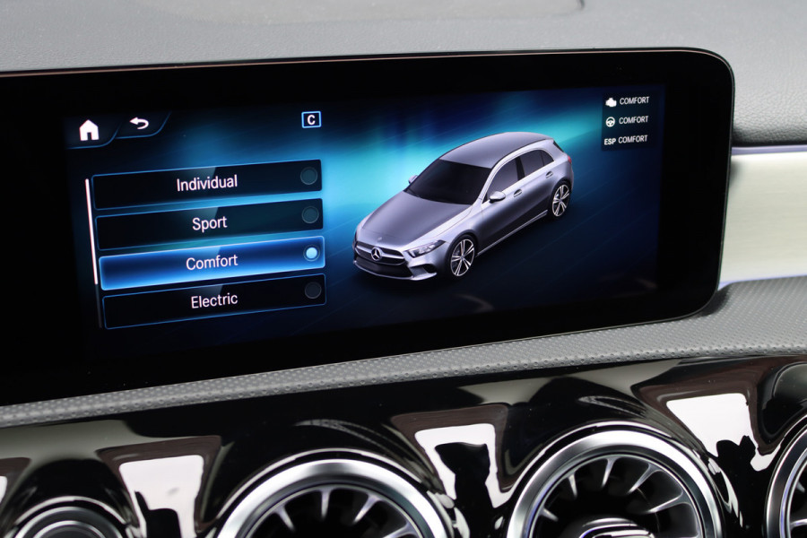 Mercedes-Benz A-Klasse 250 e AMG Line Aut8 | Head-up Display | Trekhaak | Keyless Go | Apple Carplay/Android Auto | Advanced Sound System | Camera |