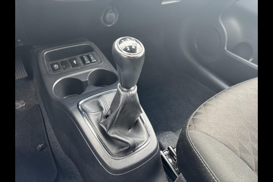 Mitsubishi Space Star 1.2 Nova