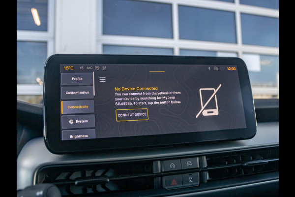Jeep Avenger 1.2 e-Hybrid Summit | Schuif/Kanteldak | Leder&Winter Pack | Infotainment & Convenience Pack | Storm Grey