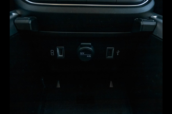 Jeep Avenger 1.2 e-Hybrid Summit | Schuif/Kanteldak | Leder&Winter Pack | Infotainment & Convenience Pack | Storm Grey