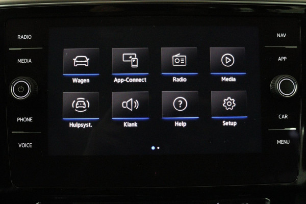 Volkswagen Passat Variant 1.5 TSI Elegance Business R Automaat (CAMERA, NAVIGATIE, AFNEEMBARE TREKHAAK, PDC, ADAPTIVE, GOED ONDH)