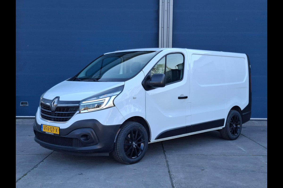 Renault Trafic 1.6 dCi 95 T29 L1H1 Comfort AIRCO / CRUISE CONTROLE / NAVI / 3 ZITS Renault Trafic 1.6 dCi 95 T29 L1H1 Comfort AIRCO / CRUISE CONTROLE / NAVI / 3 ZITS