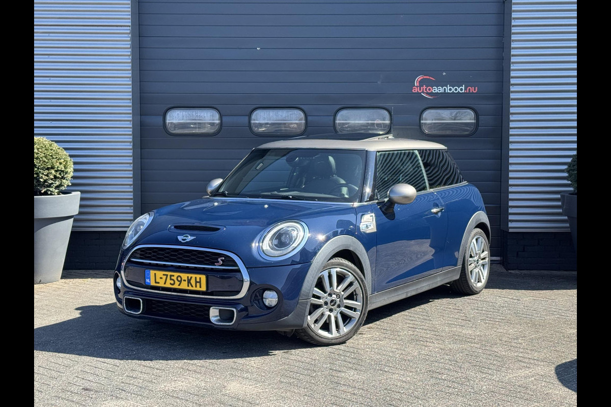 MINI Mini 2.0 Cooper S Chili Serious Business | Panoramadak | Navigatie | Lederen Bekleding | Climate Control | MINI Mini 2.0 Cooper S Chili Serious Business | Panoramadak | Navigatie | Lederen Bekleding | Climate Control |