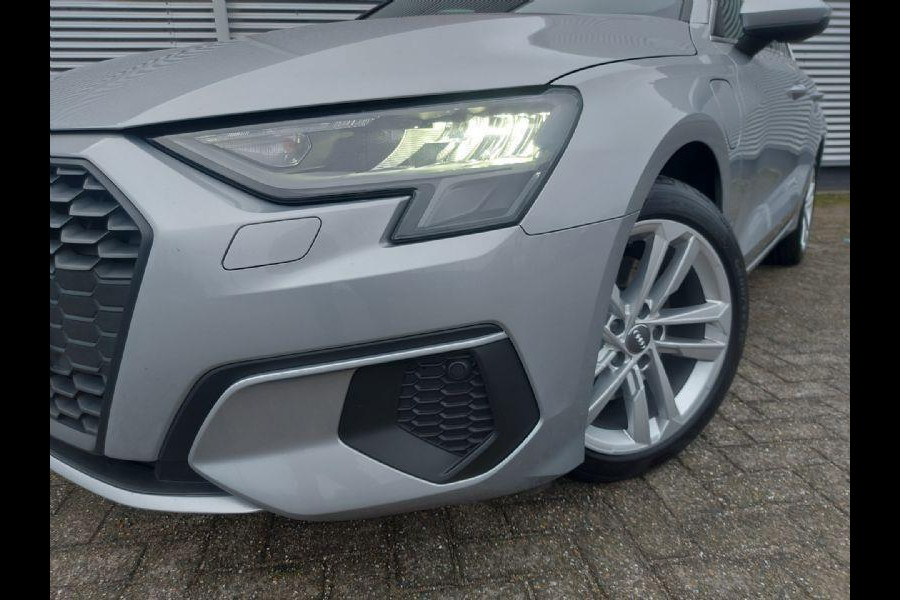 Audi A3 Sportback 40 TFSI e Business edition Automaat,virtueel dashbord, airco,cruise,navigatie,stoelverwarming,parkeersensoren,