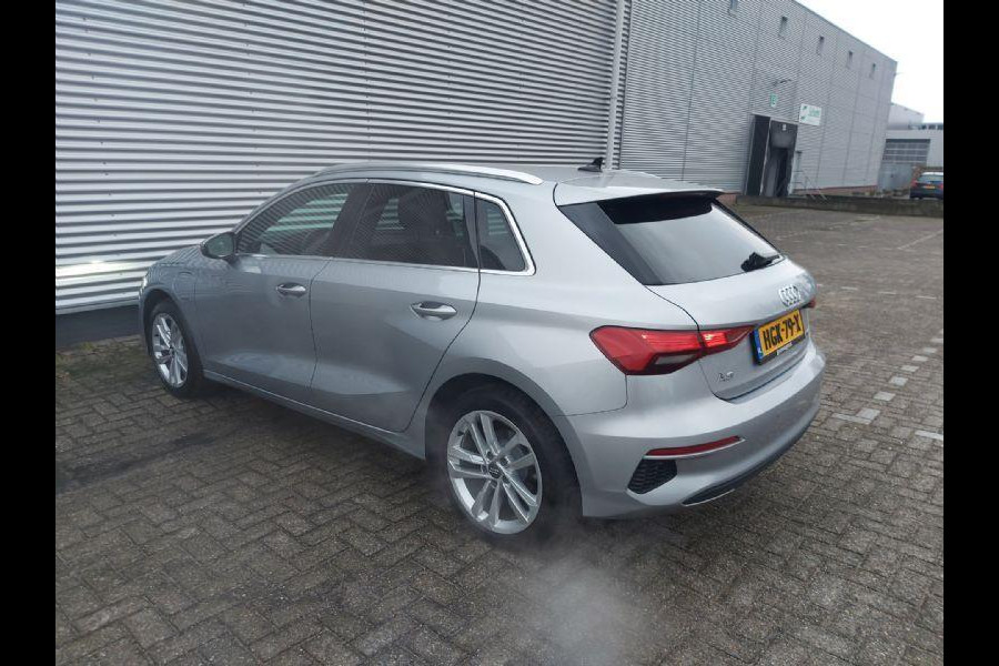 Audi A3 Sportback 40 TFSI e Business edition Automaat,virtueel dashbord, airco,cruise,navigatie,stoelverwarming,parkeersensoren,