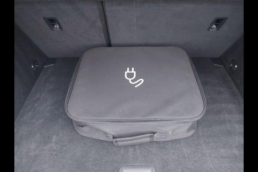 Audi A3 Sportback 40 TFSI e Business edition Automaat,virtueel dashbord, airco,cruise,navigatie,stoelverwarming,parkeersensoren,