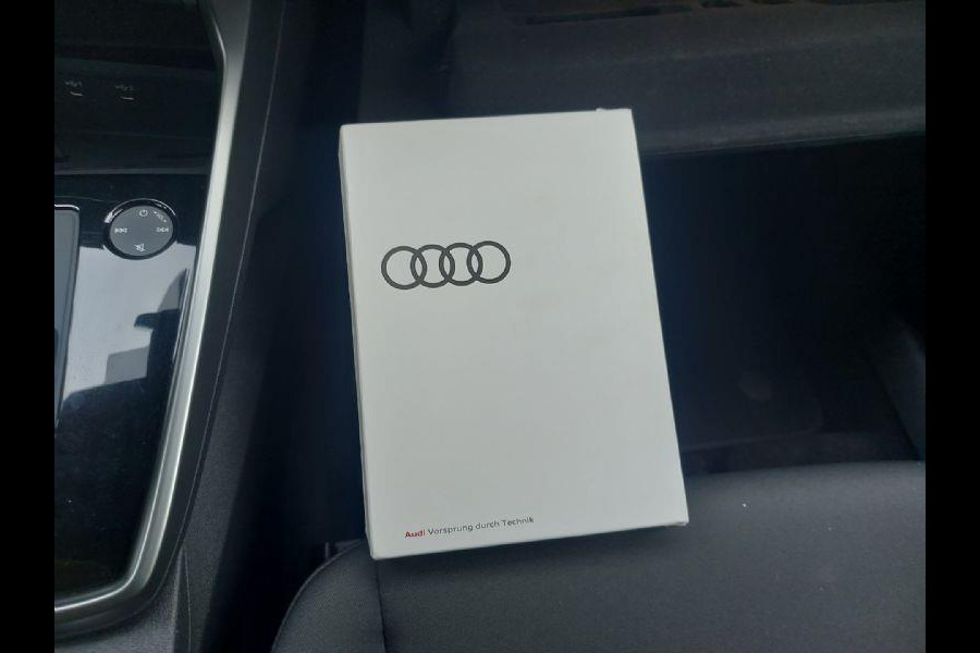Audi A3 Sportback 40 TFSI e Business edition Automaat,virtueel dashbord, airco,cruise,navigatie,stoelverwarming,parkeersensoren,