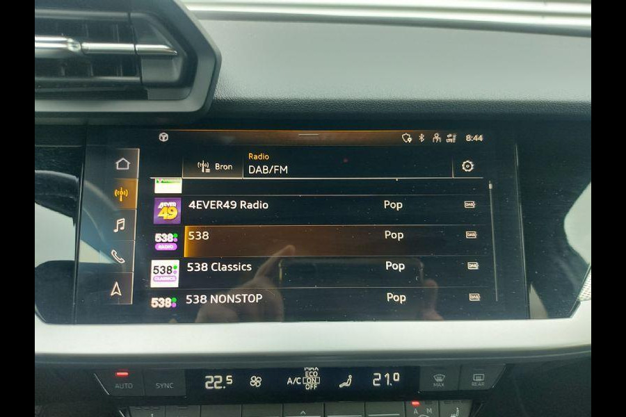 Audi A3 Sportback 40 TFSI e Business edition Automaat,virtueel dashbord, airco,cruise,navigatie,stoelverwarming,parkeersensoren,