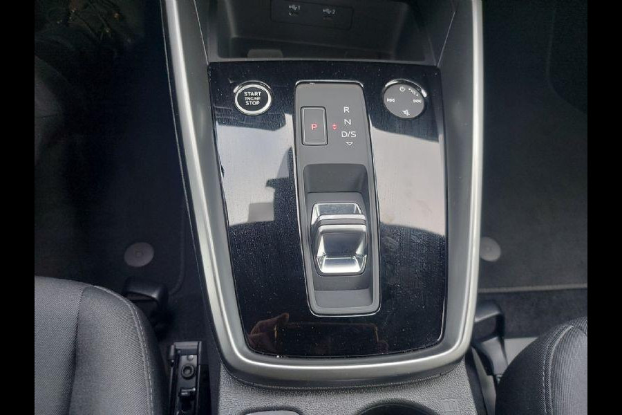 Audi A3 Sportback 40 TFSI e Business edition Automaat,virtueel dashbord, airco,cruise,navigatie,stoelverwarming,parkeersensoren,