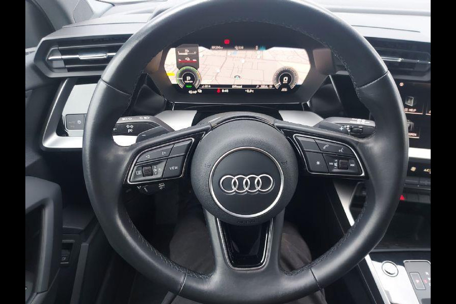 Audi A3 Sportback 40 TFSI e Business edition Automaat,virtueel dashbord, airco,cruise,navigatie,stoelverwarming,parkeersensoren,
