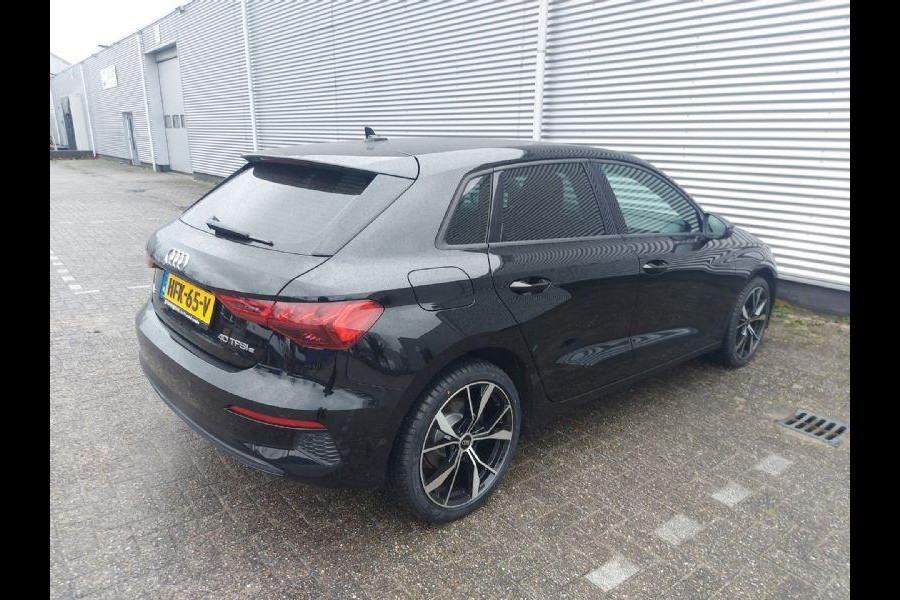 Audi A3 Sportback 40 TFSI e Edition Automaat, airco,cruise,parkeersensoren,Dab,multimedia radio,