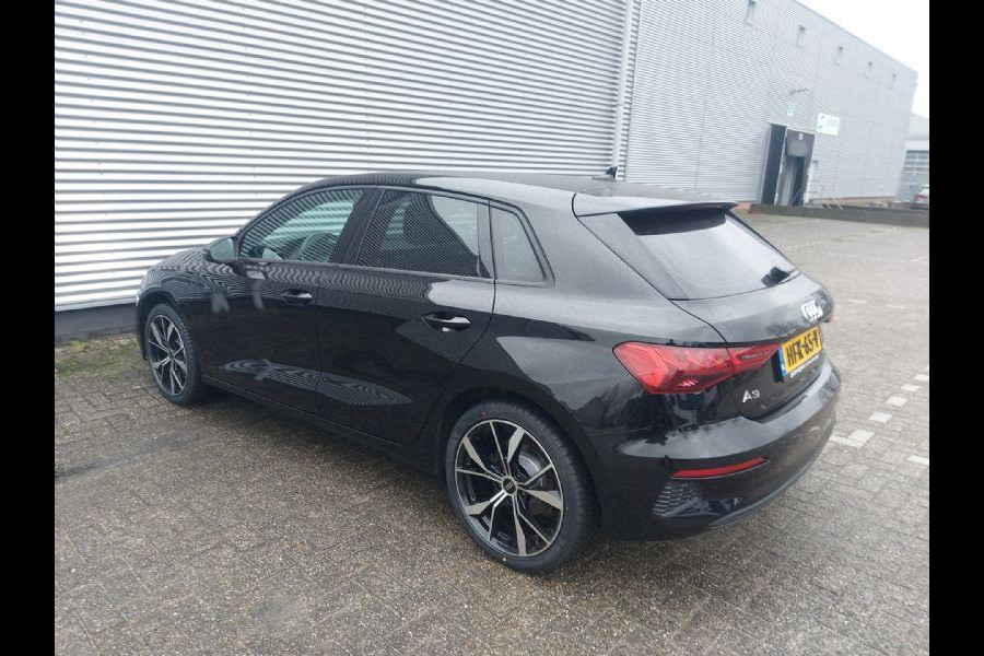 Audi A3 Sportback 40 TFSI e Edition Automaat, airco,cruise,parkeersensoren,Dab,multimedia radio,