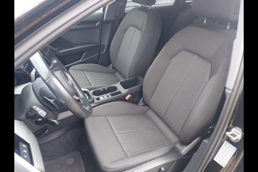 Audi A3 Sportback 40 TFSI e Edition Automaat, airco,cruise,parkeersensoren,Dab,multimedia radio,