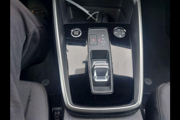 Audi A3 Sportback 40 TFSI e Edition Automaat, airco,cruise,parkeersensoren,Dab,multimedia radio,