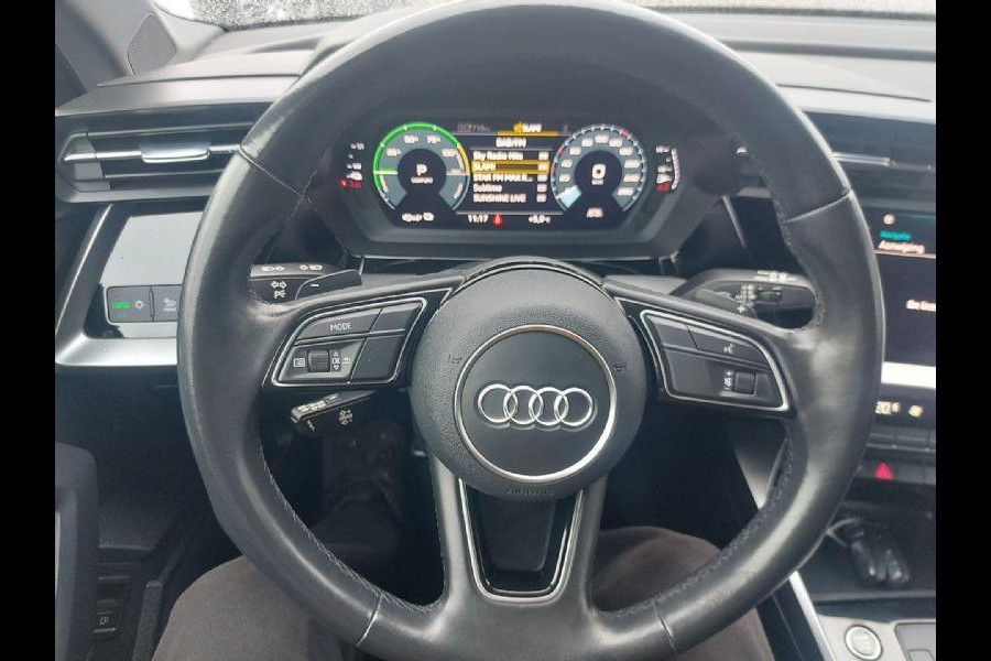 Audi A3 Sportback 40 TFSI e Edition Automaat, airco,cruise,parkeersensoren,Dab,multimedia radio,