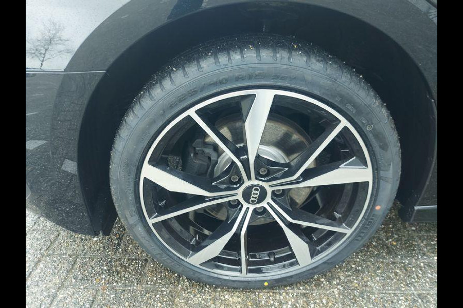 Audi A3 Sportback 40 TFSI e Edition Automaat, airco,cruise,parkeersensoren,Dab,multimedia radio,
