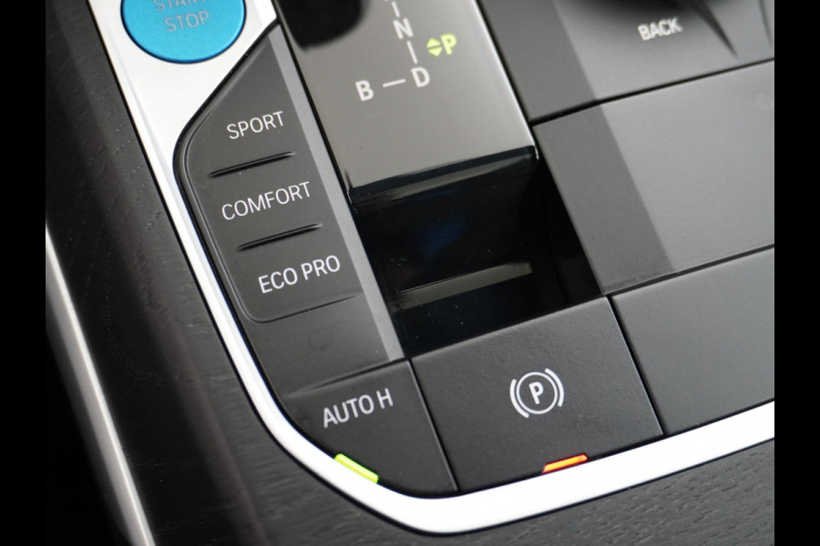BMW i4 M50 M Sport 84 kWh RIJKLAAR INCL. GARANTIE | LASER | 360 CAMERA | ACTIVE CRUISE |