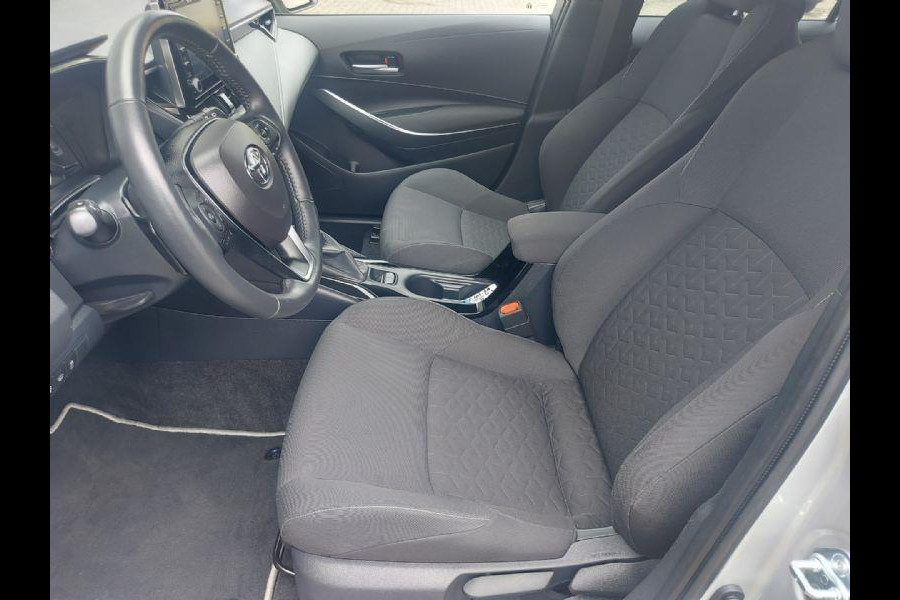 Toyota Corolla Touring Sports 2.0 Hybrid Business Plus