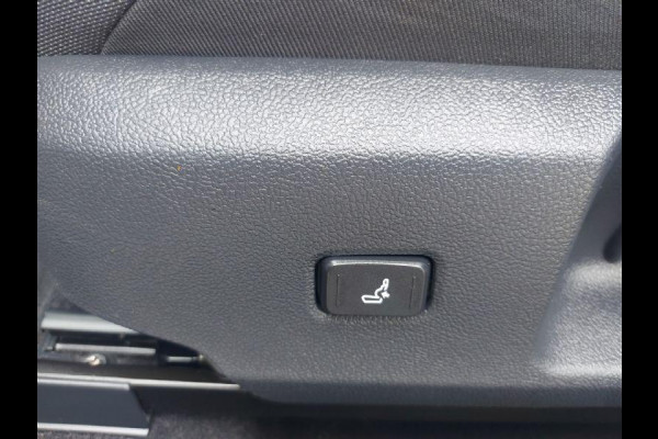 Toyota Corolla Touring Sports 2.0 Hybrid Business Plus