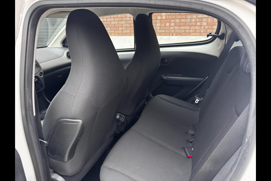 Peugeot 108 1.0 e-VTi Active / Airco / Bluetooth / NED-108 / C.V. Met Afstandsbediening + Elek. Pakket