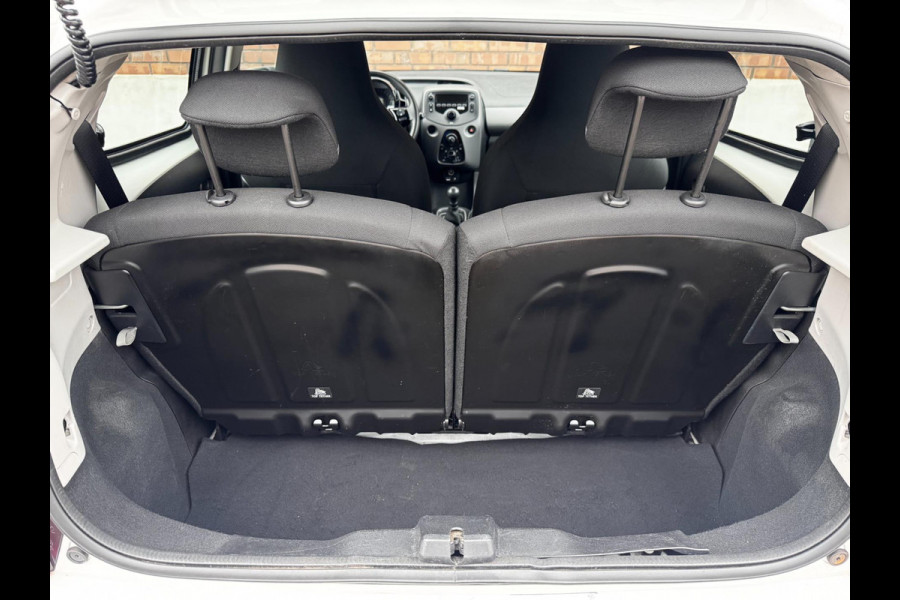 Peugeot 108 1.0 e-VTi Active / Airco / Bluetooth / NED-108 / C.V. Met Afstandsbediening + Elek. Pakket