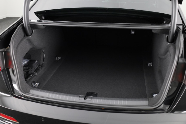 Audi A6 Limousine S Edition 40 TFSI Private lease vanaf €908pm | 204 pk S-Tronic | Verlengde garantie | Navigatie | Parkeersensoren | Achteruitrijcamera | Stoelverwarming | S-Line |