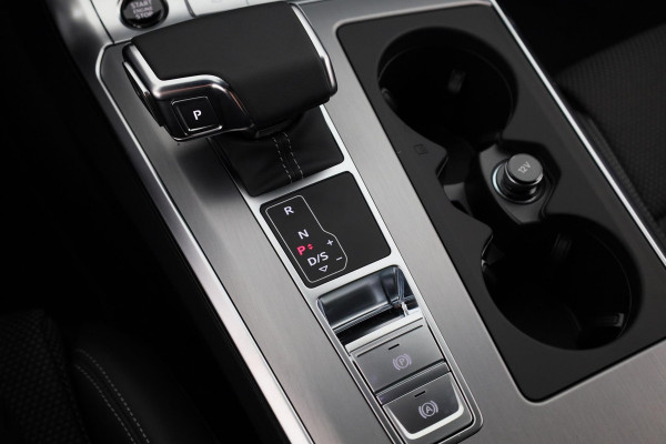 Audi A6 Limousine S Edition 40 TFSI Private lease vanaf €908pm | 204 pk S-Tronic | Verlengde garantie | Navigatie | Parkeersensoren | Achteruitrijcamera | Stoelverwarming | S-Line |