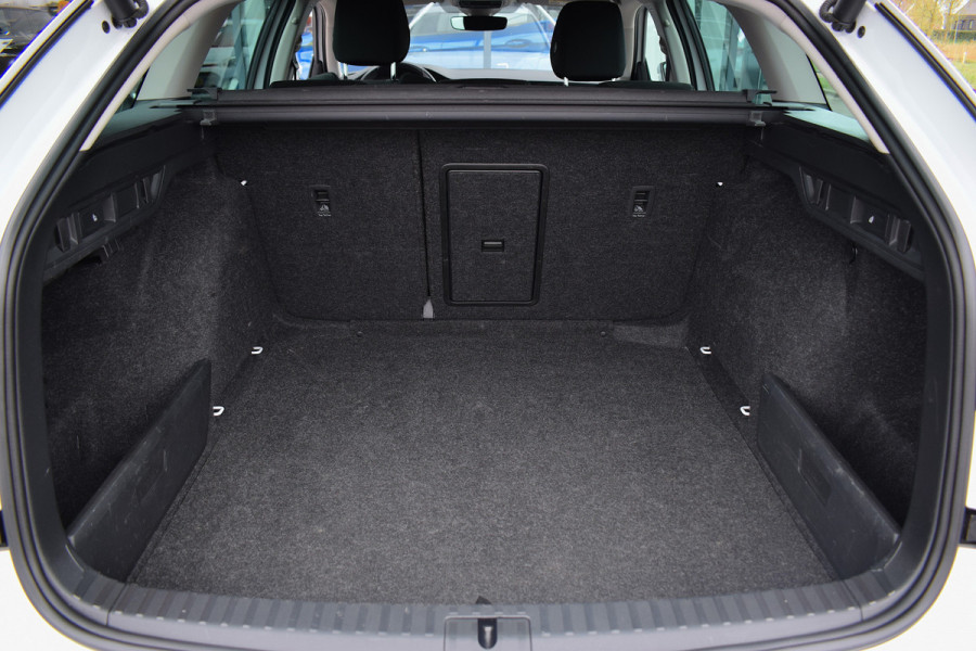 Škoda Octavia Combi 1.5 TSI First Edition | 150 PK | CarPlay | Virtual | Stoelverw.