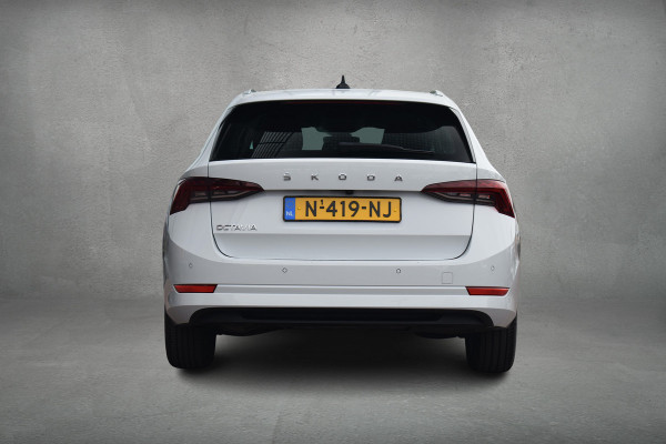 Škoda Octavia Combi 1.5 TSI First Edition | 150 PK | CarPlay | Virtual | Stoelverw.
