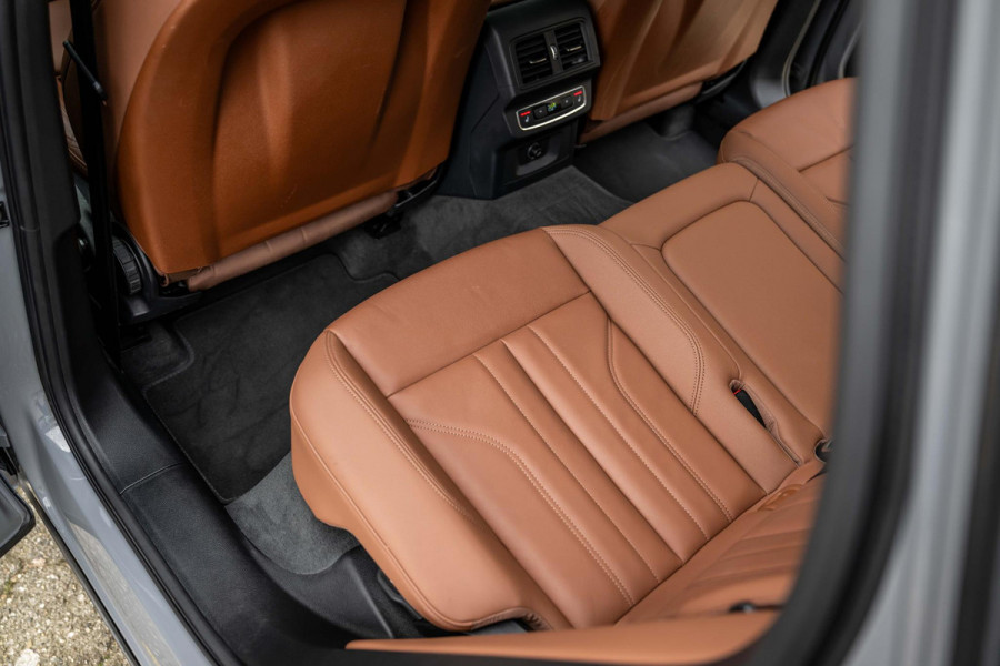 Audi Q5 55 TFSI e S-Line Massage Nardo Grey B&O Panorama