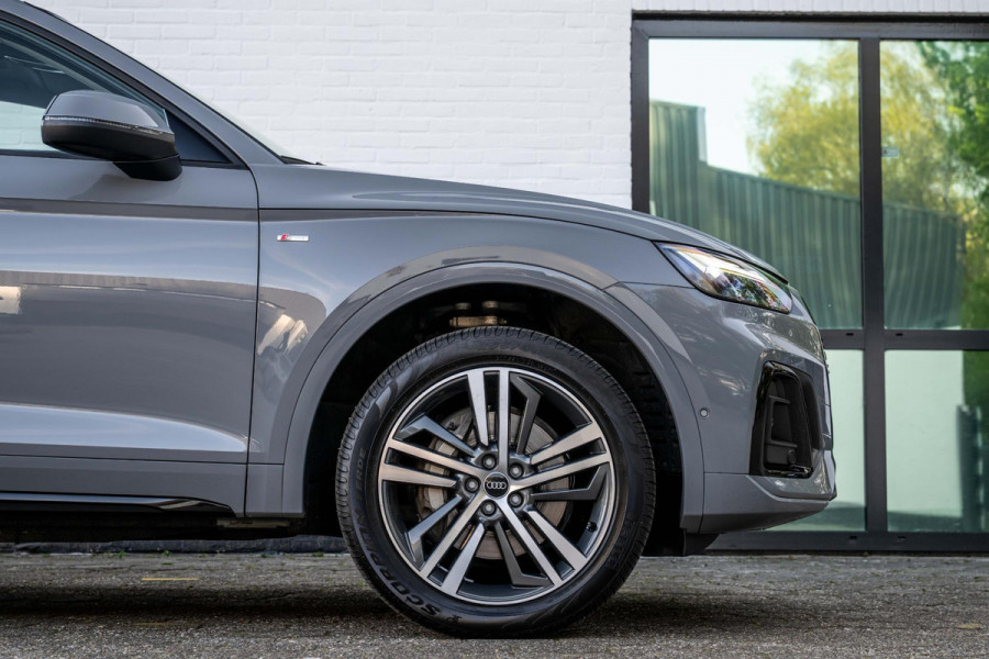 Audi Q5 55 TFSI e S-Line Massage Nardo Grey B&O Panorama