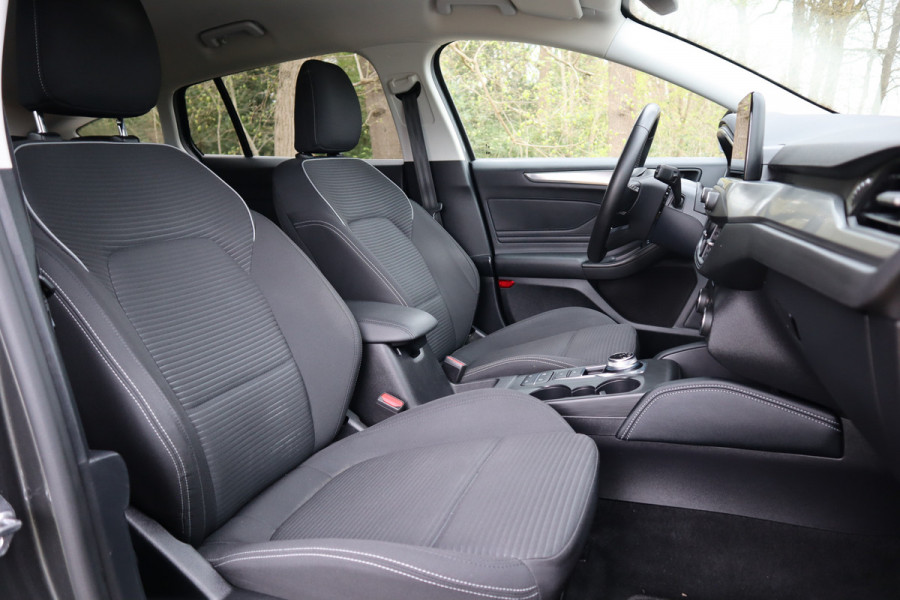 Ford FOCUS Wagon 1.0 EcoBoost Titanium X Business | Automaat | Camera | Trekhaak |