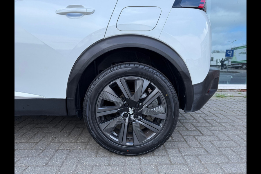 Peugeot 2008 1.2 Turbo 130 GT Line - Virt.Cockpit - Navi - Climate - 18" LMV - Cruise
