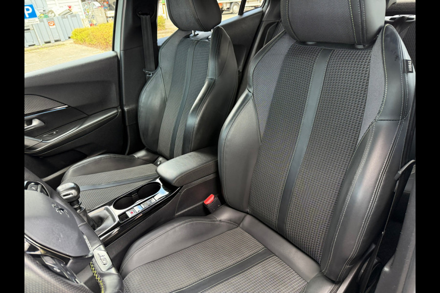 Peugeot 2008 1.2 Turbo 130 GT Line - Virt.Cockpit - Navi - Climate - 18" LMV - Cruise