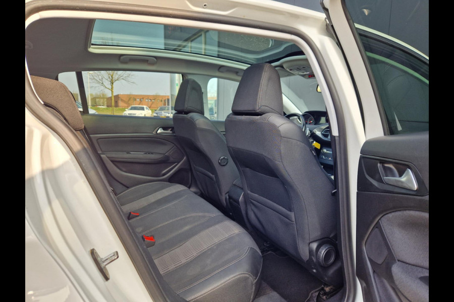 Peugeot 308 1.2 PureTech /Led /Pano /Carplay /Android auto