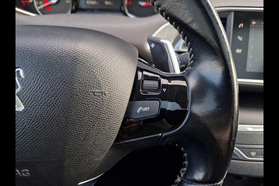 Peugeot 308 1.2 PureTech /Led /Pano /Carplay /Android auto