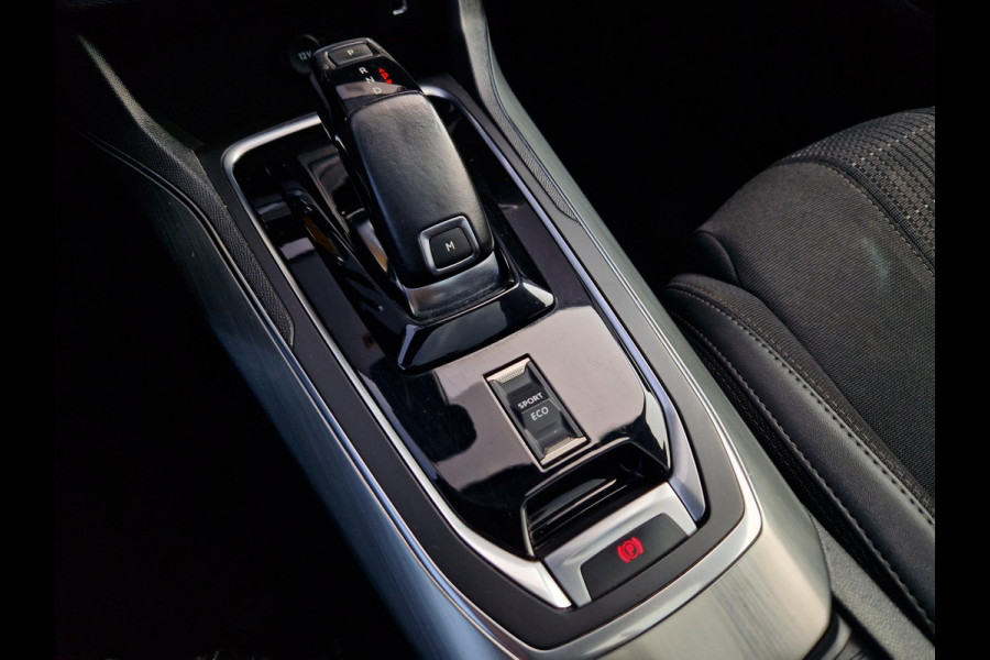 Peugeot 308 1.2 PureTech /Led /Pano /Carplay /Android auto