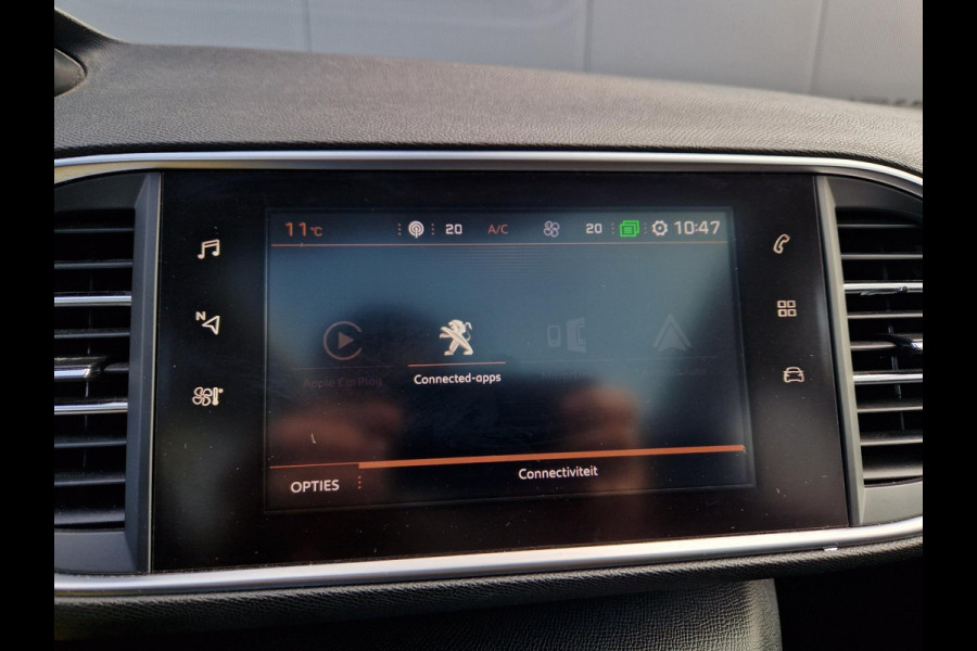 Peugeot 308 1.2 PureTech /Led /Pano /Carplay /Android auto