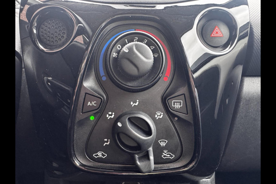 Citroën C1 1.0 VTi Feel / Airco / NED-C1 / Bluetooth / C.V. met Afstandsbediening + Elek. Pakket
