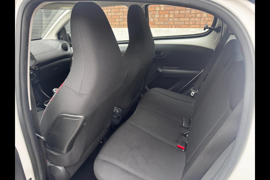 Citroën C1 1.0 VTi Feel / Airco / NED-C1 / Bluetooth / C.V. met Afstandsbediening + Elek. Pakket