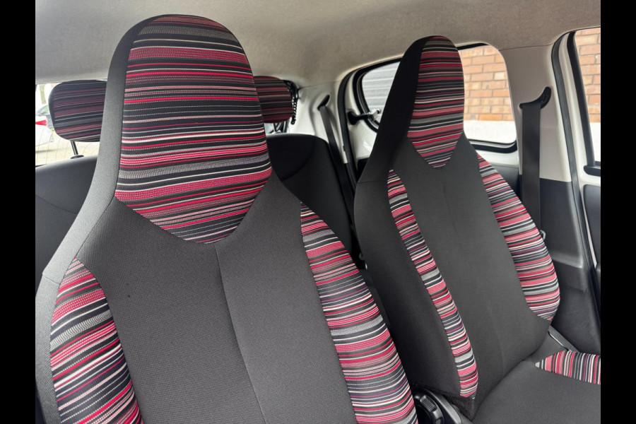 Citroën C1 1.0 VTi Feel / Airco / NED-C1 / Bluetooth / C.V. met Afstandsbediening + Elek. Pakket